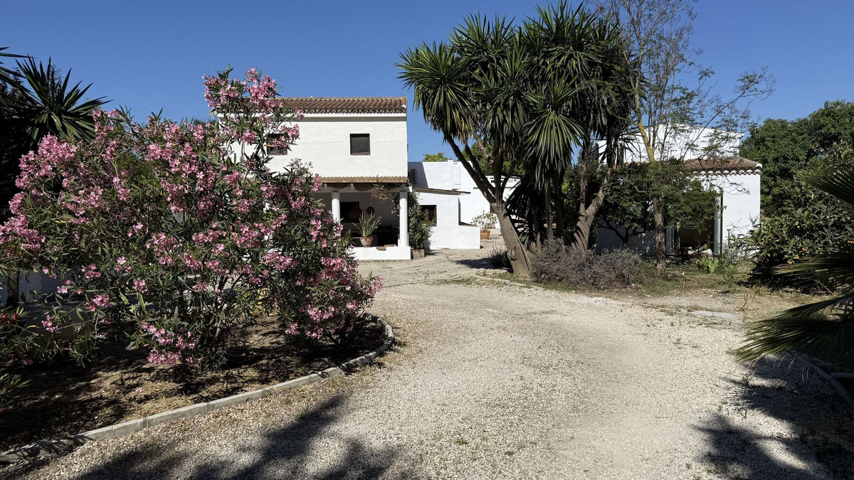 Se vende Finca - Cortijo de 7 dormitorios en Costa Del Sol, Málaga, España