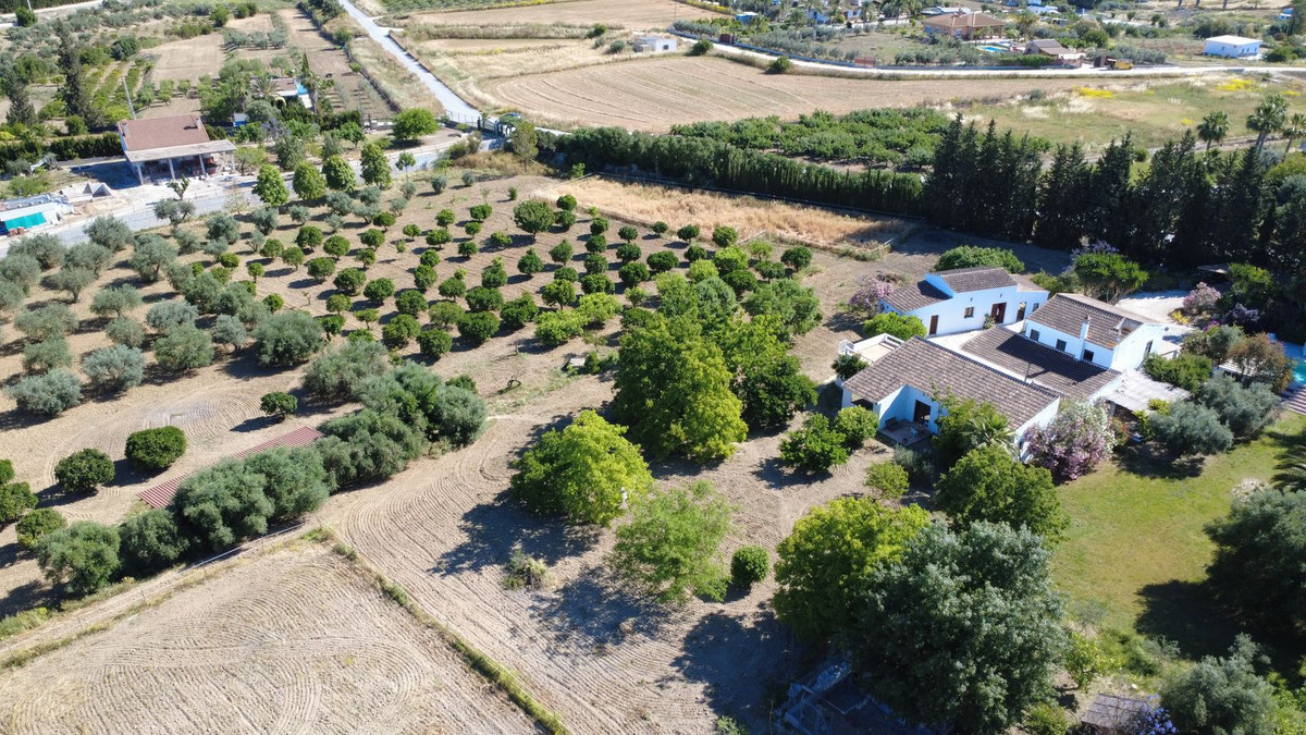 Se vende Finca - Cortijo de 7 dormitorios en Costa Del Sol, Málaga, España