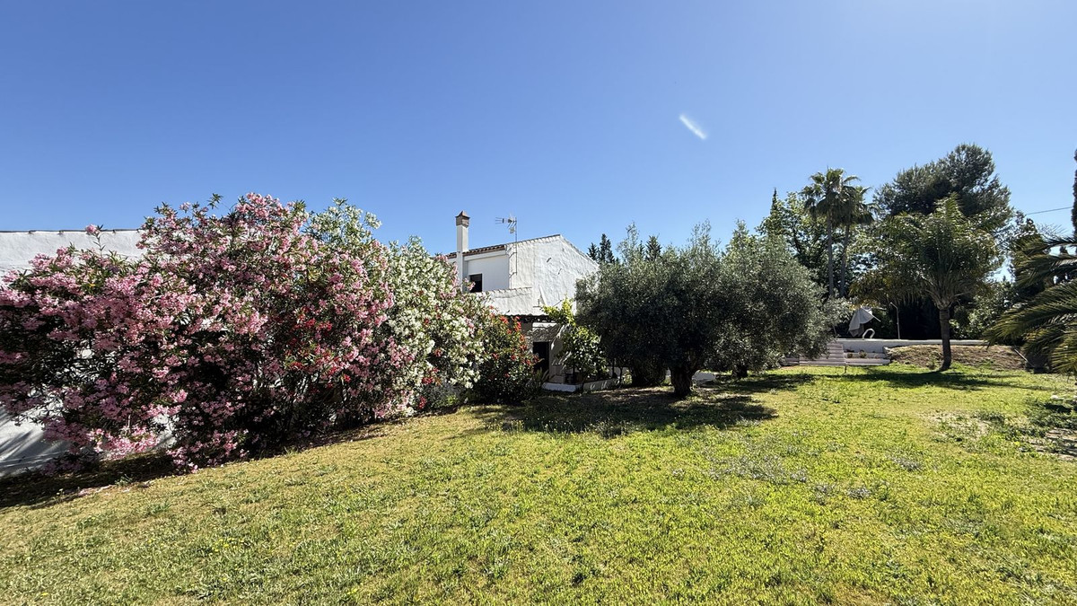 Se vende Finca - Cortijo de 7 dormitorios en Costa Del Sol, Málaga, España