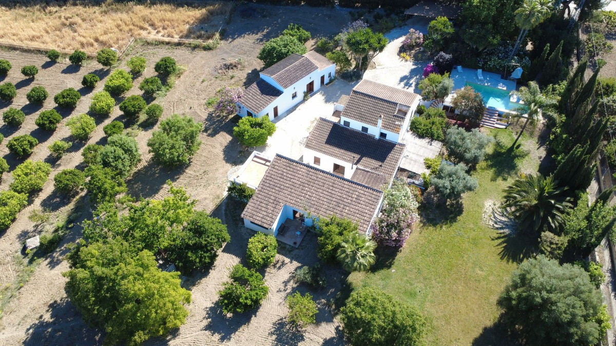 Se vende Finca - Cortijo de 7 dormitorios en Costa Del Sol, Málaga, España