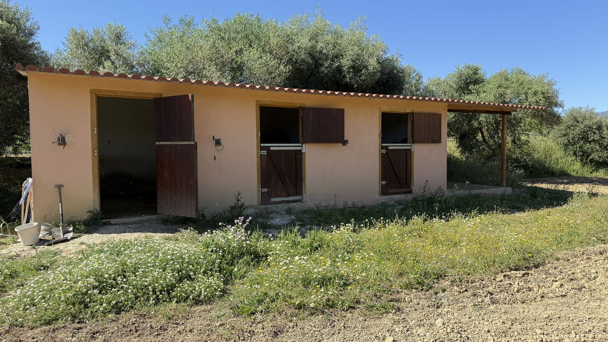 Se vende Finca - Cortijo de 7 dormitorios en Costa Del Sol, Málaga, España
