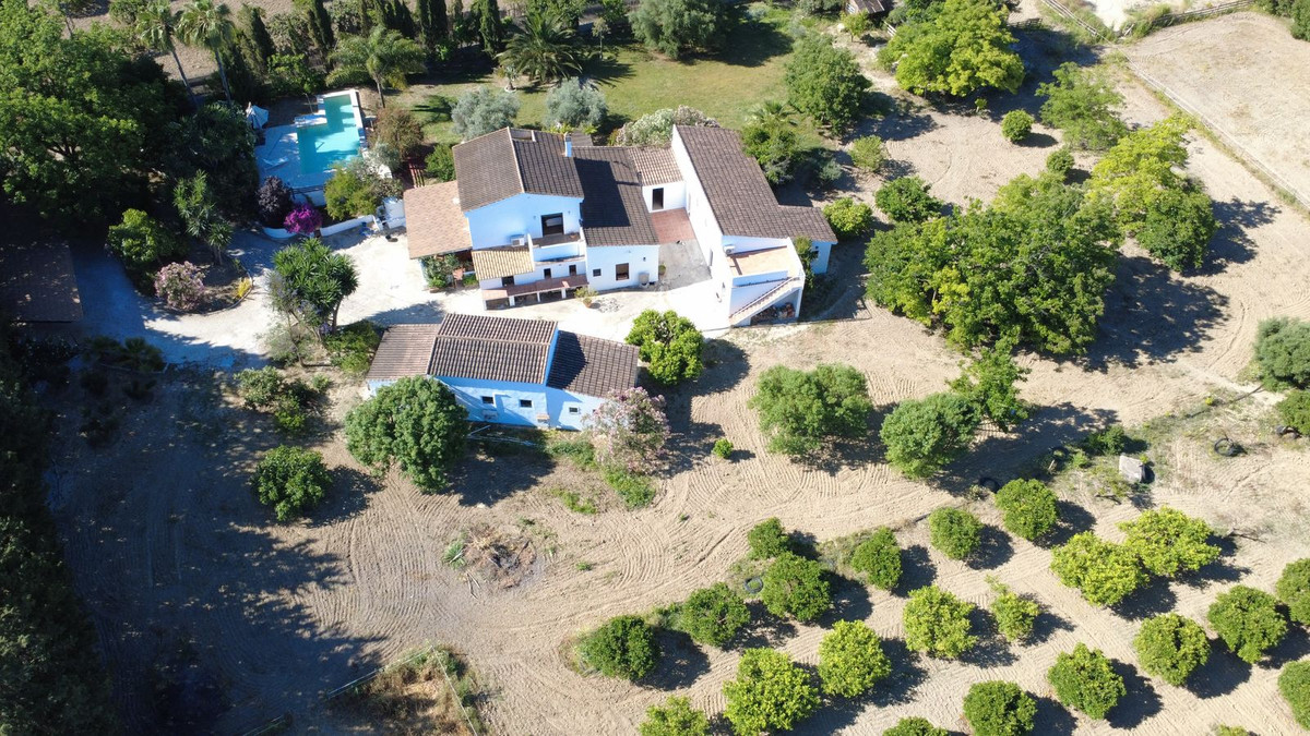 Se vende Finca - Cortijo de 7 dormitorios en Costa Del Sol, Málaga, España