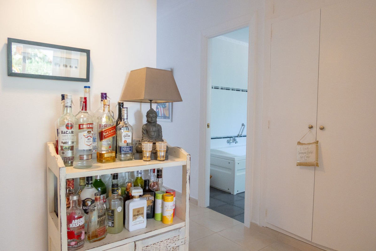 Se vende Villa - Chalet de 3 dormitorios en Costa Del Sol, Málaga, España