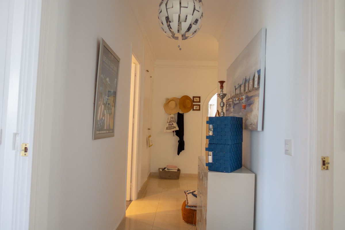 Se vende Villa - Chalet de 3 dormitorios en Costa Del Sol, Málaga, España