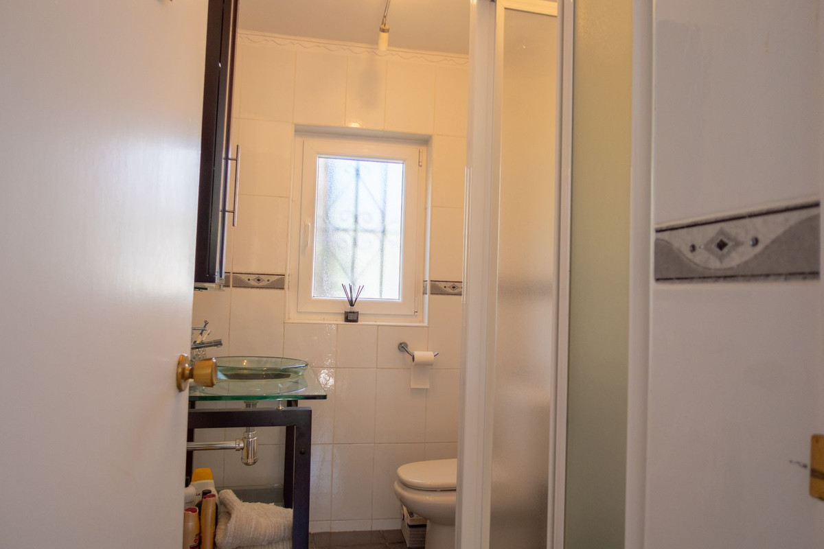 Se vende Villa - Chalet de 3 dormitorios en Costa Del Sol, Málaga, España