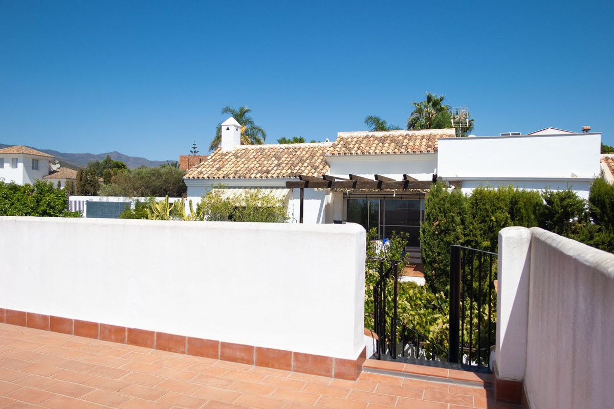 Se vende Villa - Chalet de 3 dormitorios en Costa Del Sol, Málaga, España