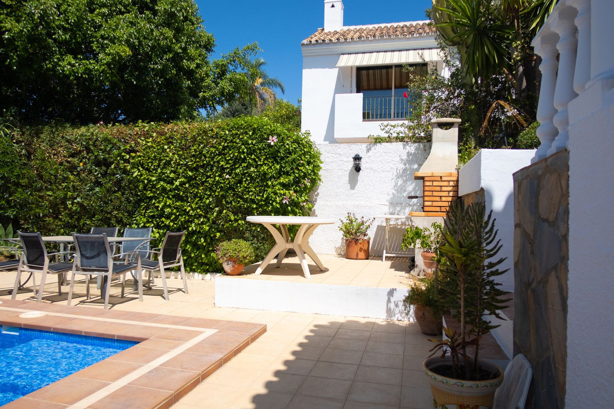 Se vende Villa - Chalet de 3 dormitorios en Costa Del Sol, Málaga, España