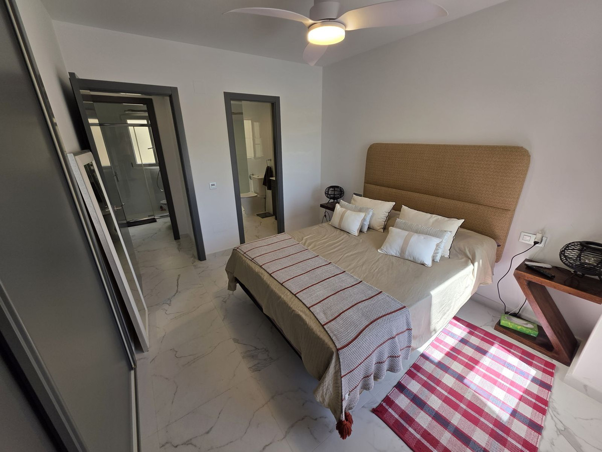 Se vende Apartamento Planta Media de 3 dormitorios en Costa Del Sol, Málaga, España