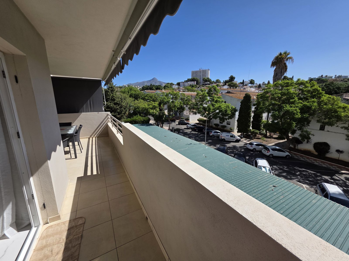 Se vende Apartamento Planta Media de 3 dormitorios en Costa Del Sol, Málaga, España