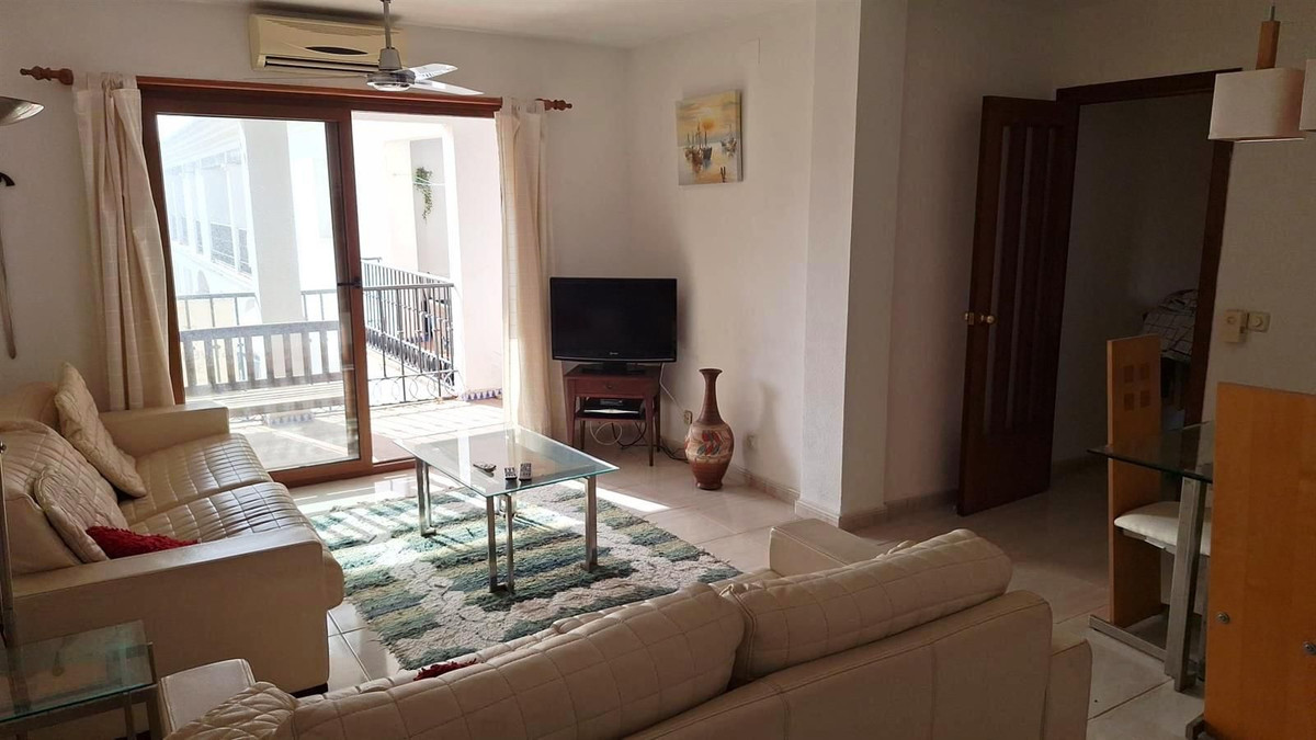 Se vende Apartamento Planta Media de 3 dormitorios en Costa Del Sol, Málaga, España