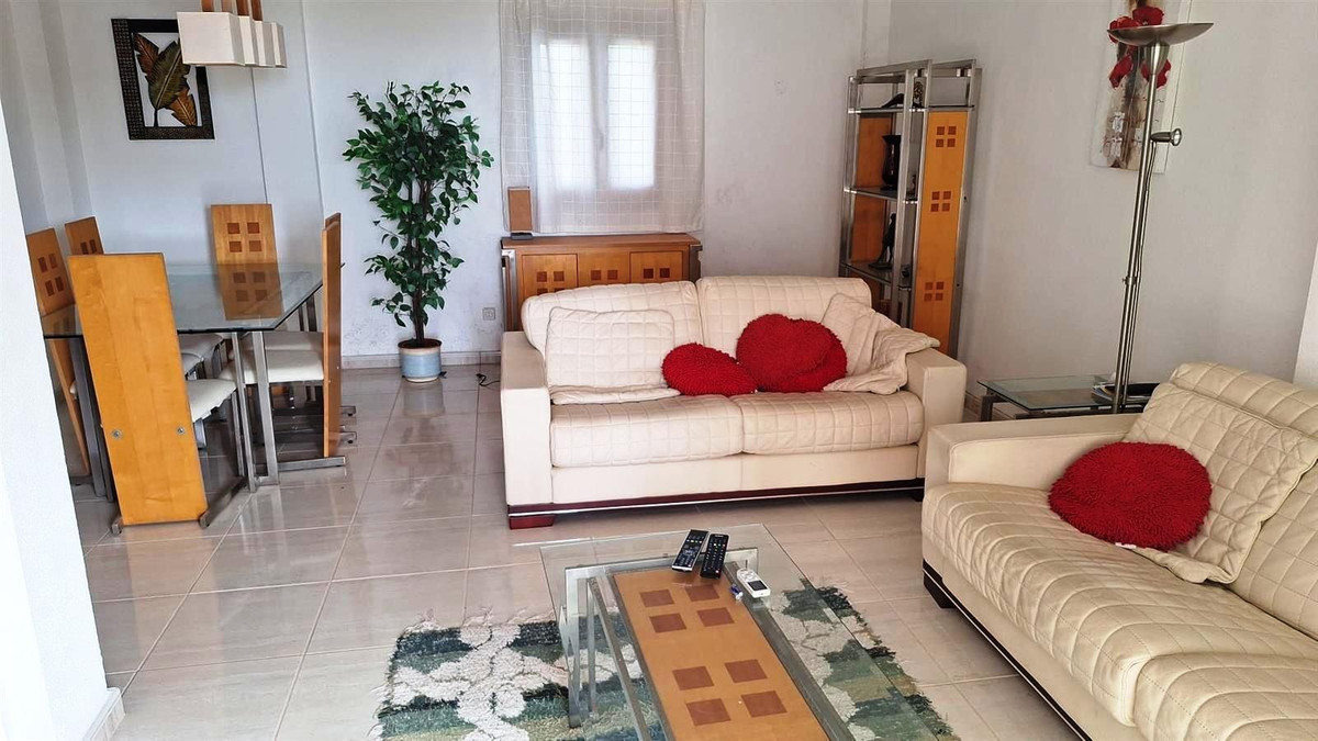 Se vende Apartamento Planta Media de 3 dormitorios en Costa Del Sol, Málaga, España