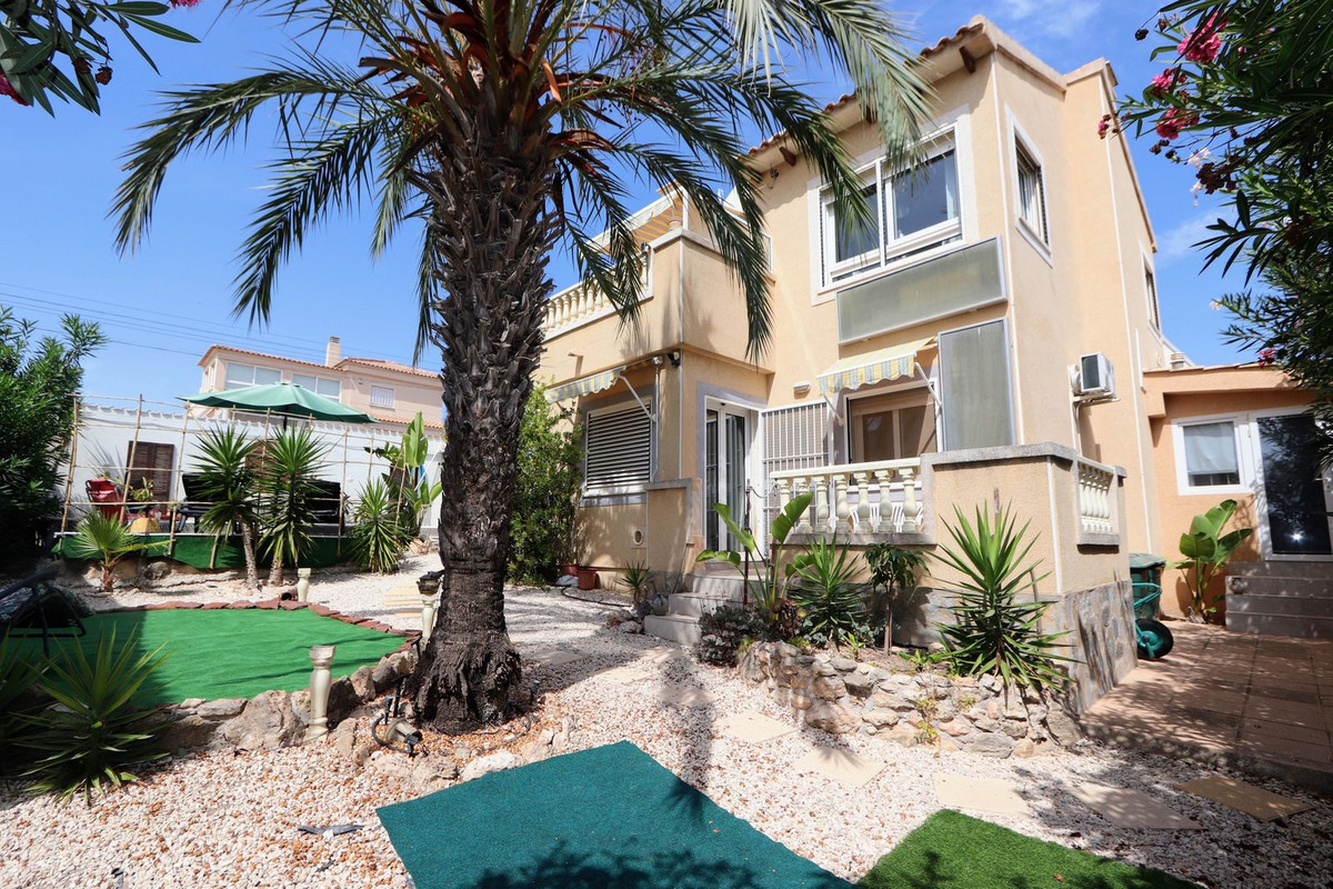 3 Bed Townhouse for sale in Villamartin Costa Blanca, Alicante, Spain