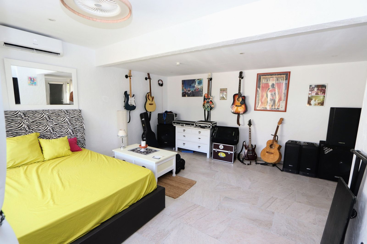 3 Bed Townhouse for sale in Villamartin Costa Blanca, Alicante, Spain