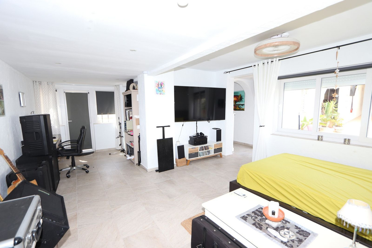 3 Bed Townhouse for sale in Villamartin Costa Blanca, Alicante, Spain