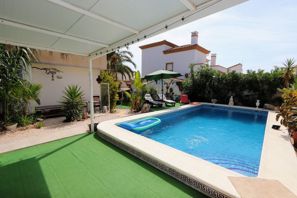 3 Bed Townhouse for sale in Villamartin Costa Blanca, Alicante, Spain