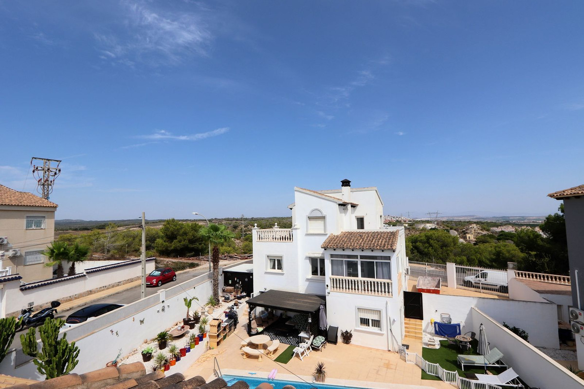 3 Bed Townhouse for sale in Villamartin Costa Blanca, Alicante, Spain
