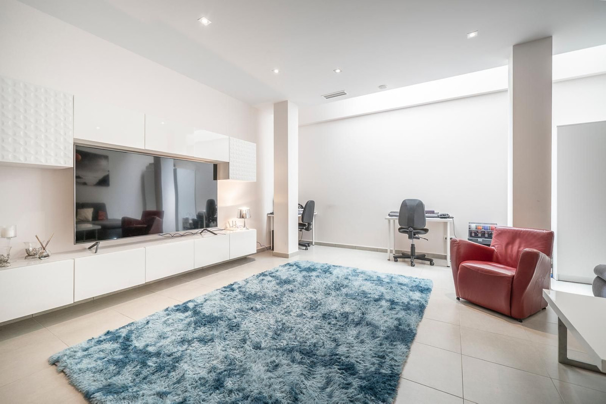Se vende Villa - Chalet de 5 dormitorios en Costa Blanca, Alicante, España