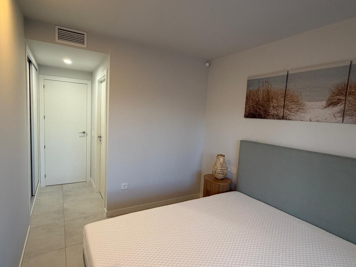 Se vende Apartamento Planta Media de 3 dormitorios en Costa Blanca, Alicante, España