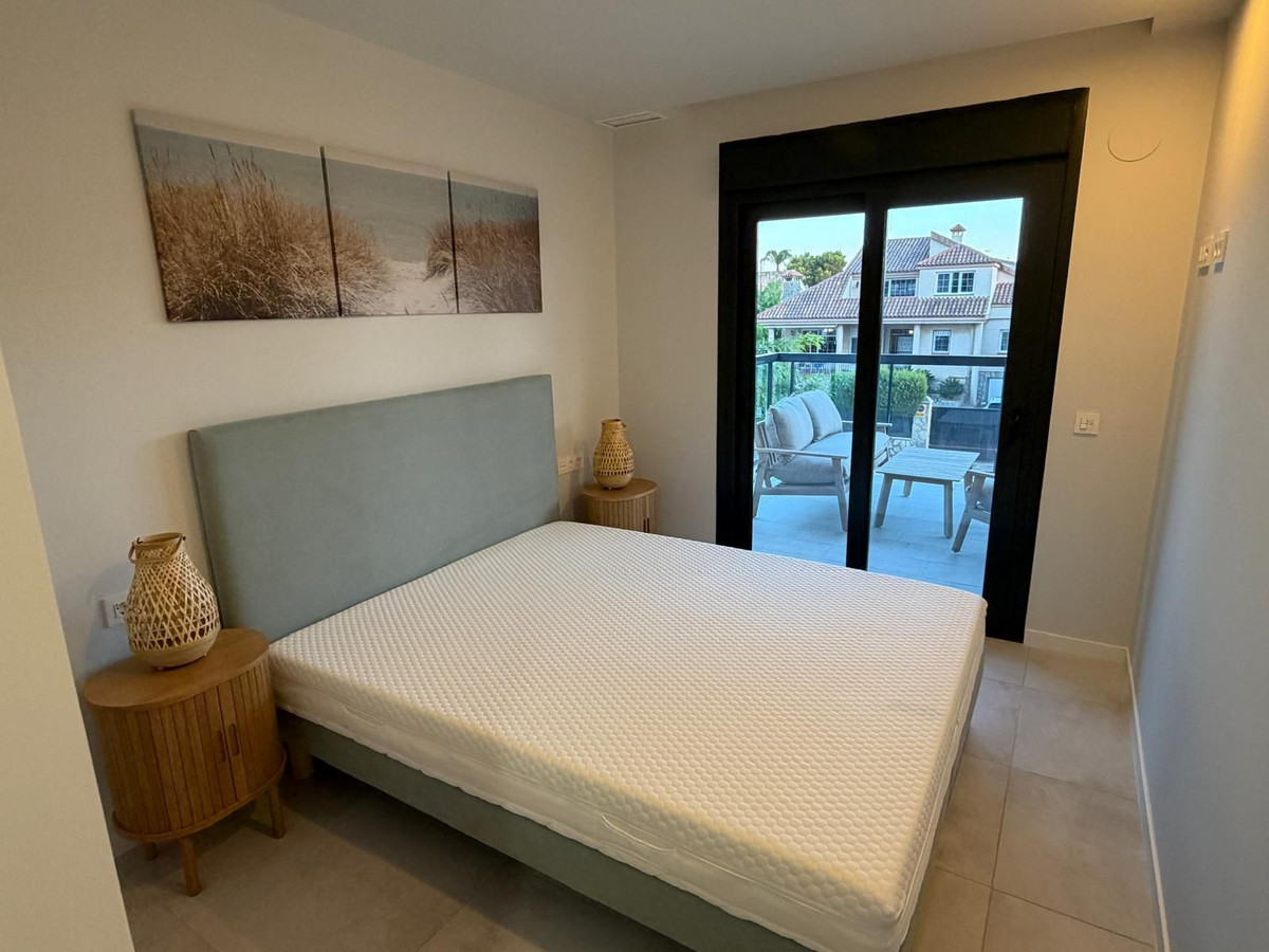 Se vende Apartamento Planta Media de 3 dormitorios en Costa Blanca, Alicante, España