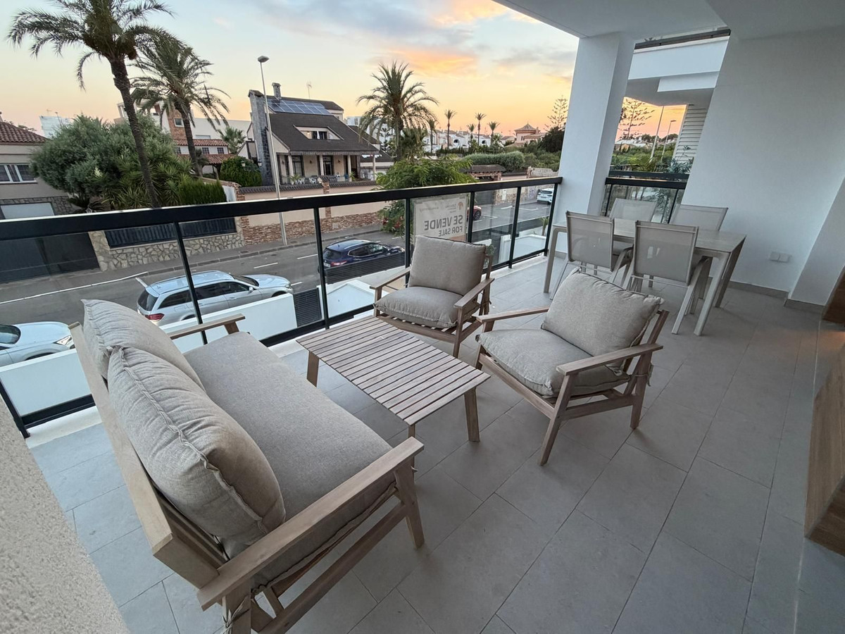 Se vende Apartamento Planta Media de 3 dormitorios en Costa Blanca, Alicante, España