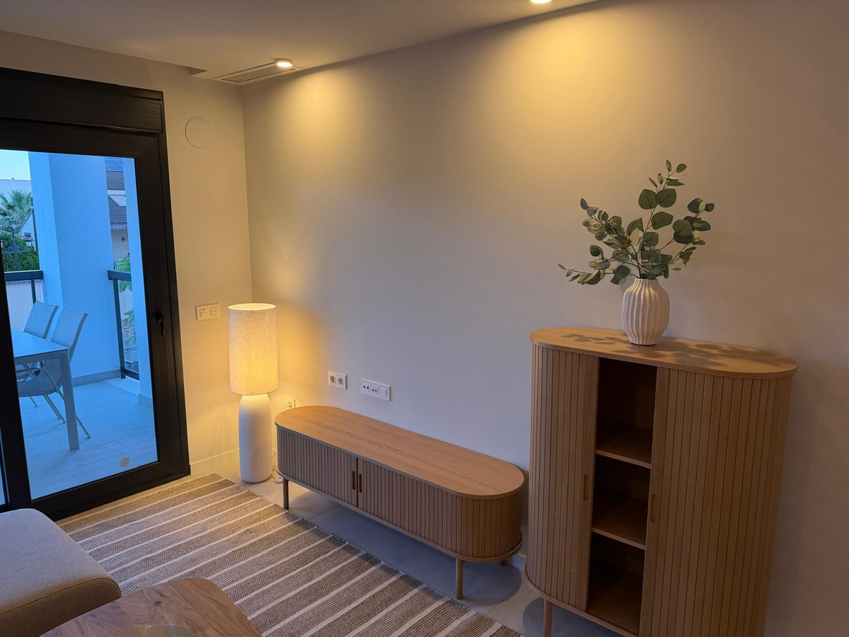 Se vende Apartamento Planta Media de 3 dormitorios en Costa Blanca, Alicante, España
