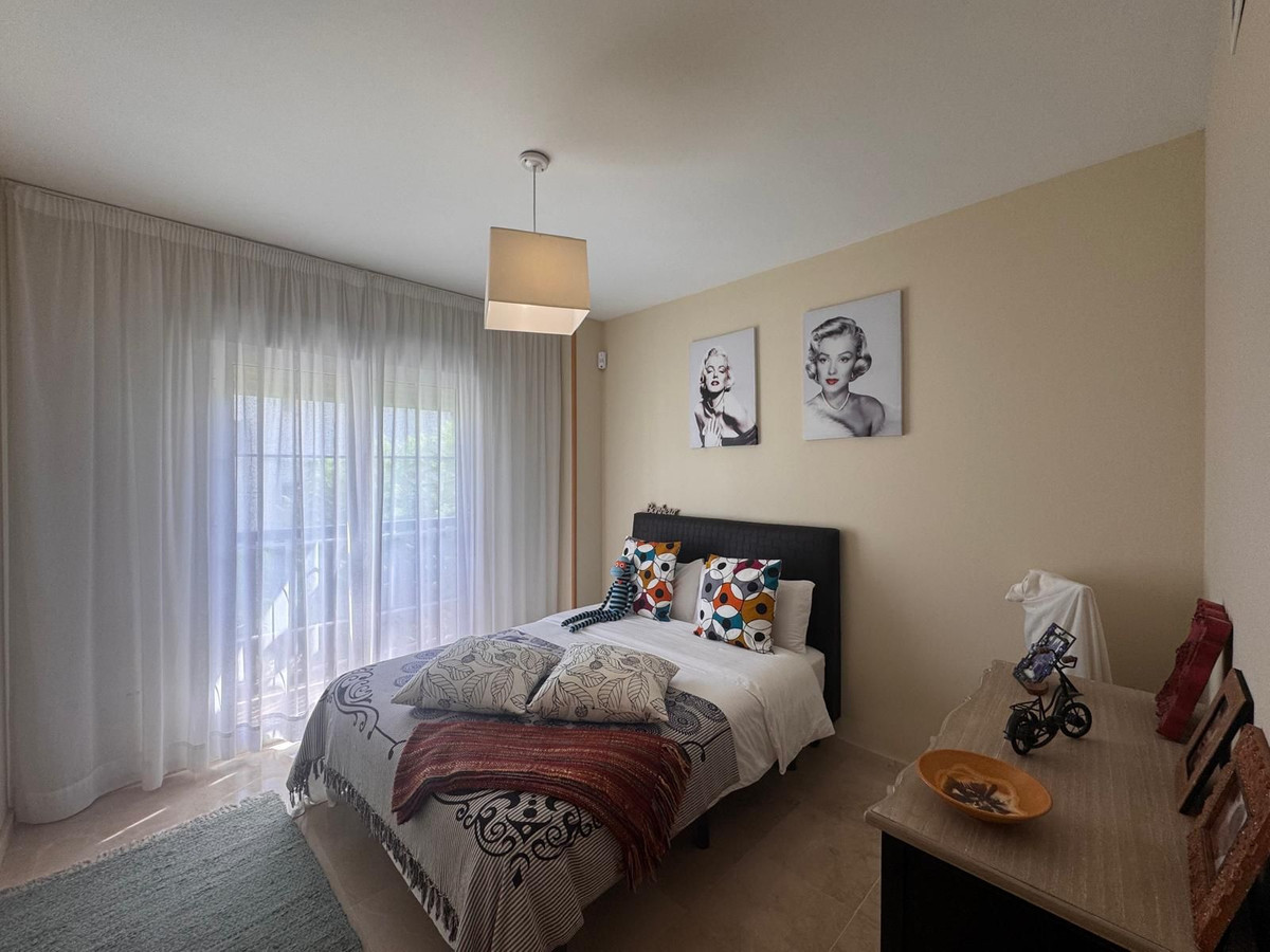 2 Bed Apartment for sale in La Duquesa Costa Del Sol, Málaga, Spain