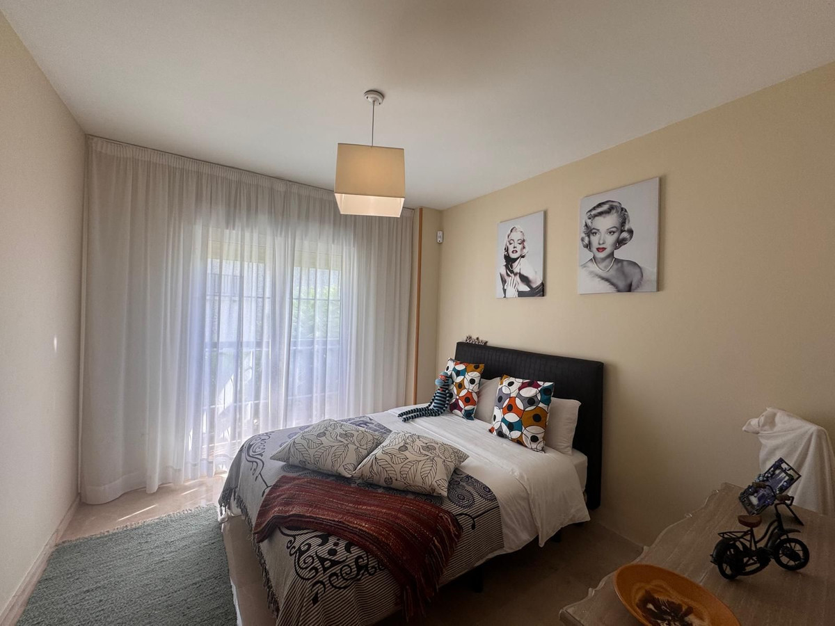 2 Bed Apartment for sale in La Duquesa Costa Del Sol, Málaga, Spain