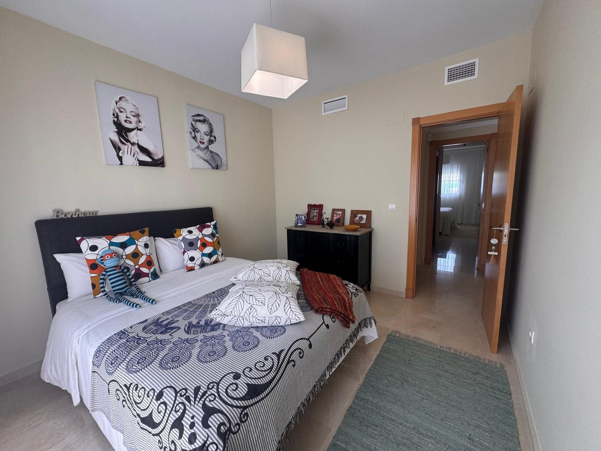 2 Bed Apartment for sale in La Duquesa Costa Del Sol, Málaga, Spain