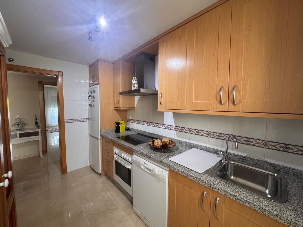 2 Bed Apartment for sale in La Duquesa Costa Del Sol, Málaga, Spain