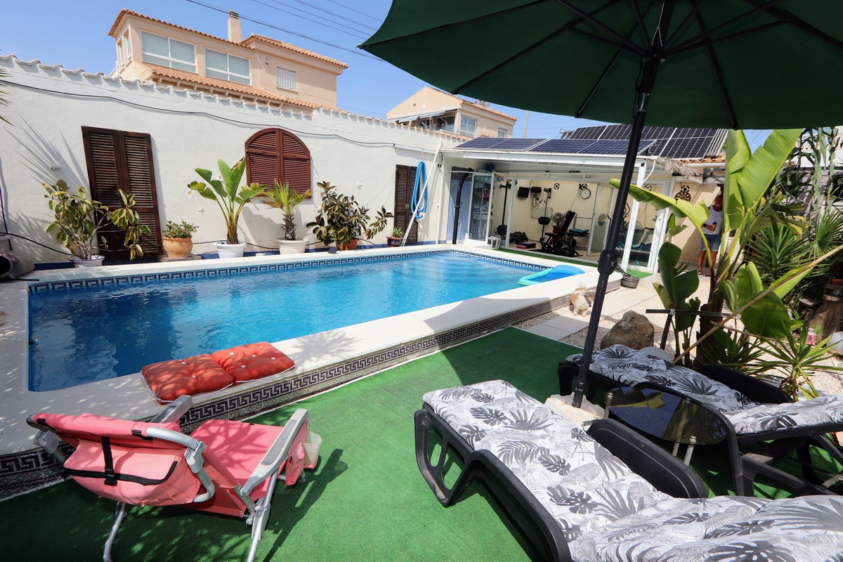 3 Bed Townhouse for sale in El Galan Costa Blanca, Alicante, Spain