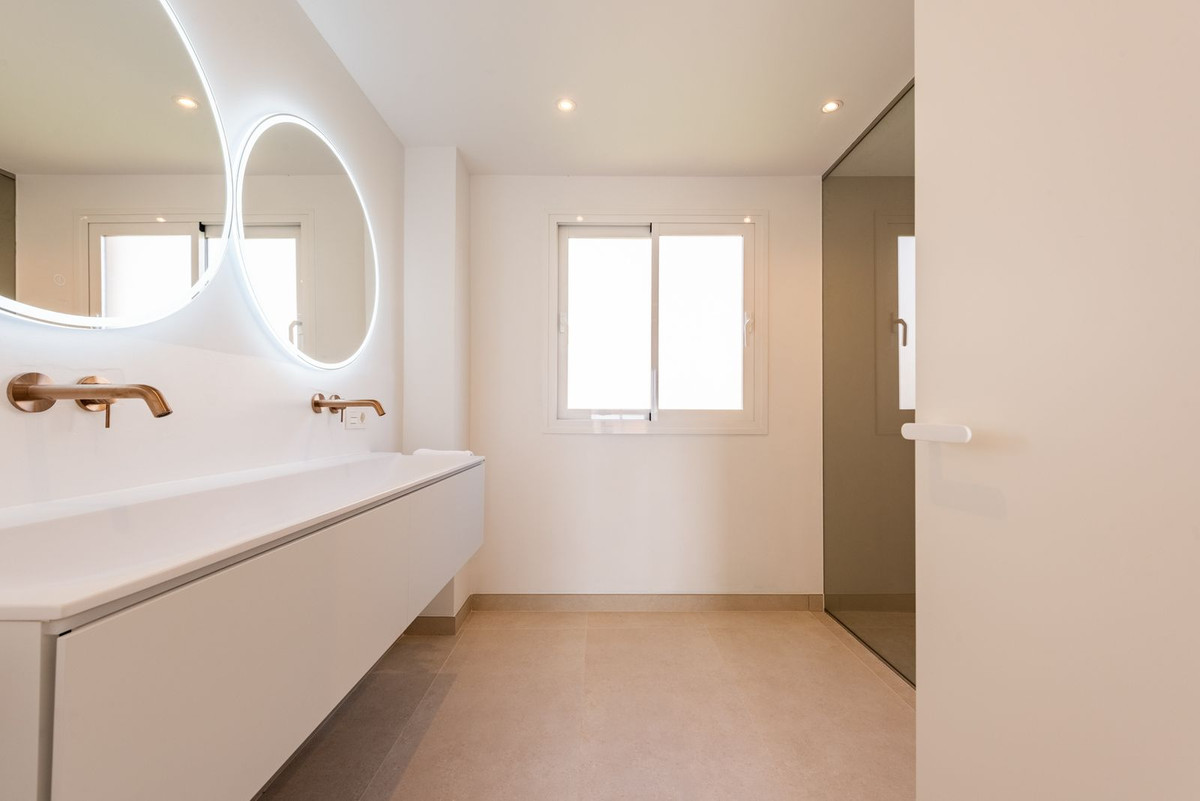 Se vende Ático de 2 dormitorios en Costa Del Sol, Málaga, España