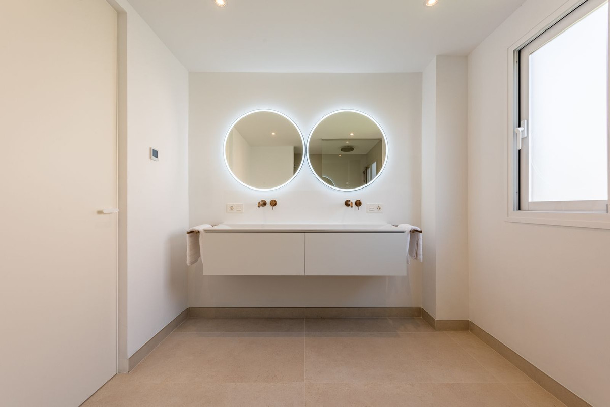 Se vende Ático de 2 dormitorios en Costa Del Sol, Málaga, España