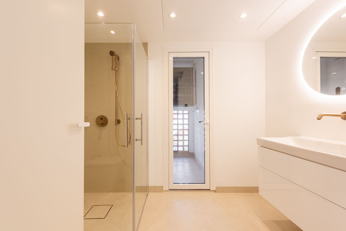 Se vende Ático de 2 dormitorios en Costa Del Sol, Málaga, España