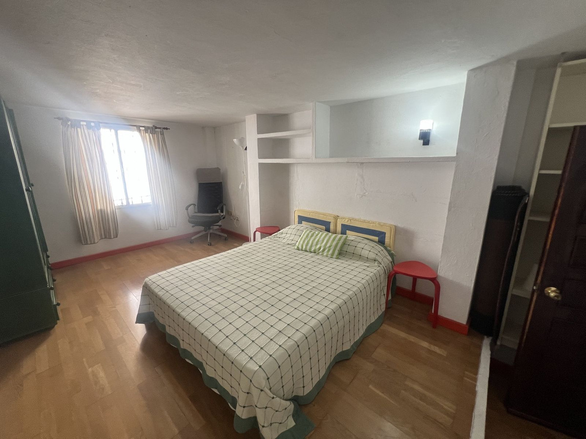 4 Bed Townhouse for sale in Estepona Costa Del Sol, Málaga, Spain