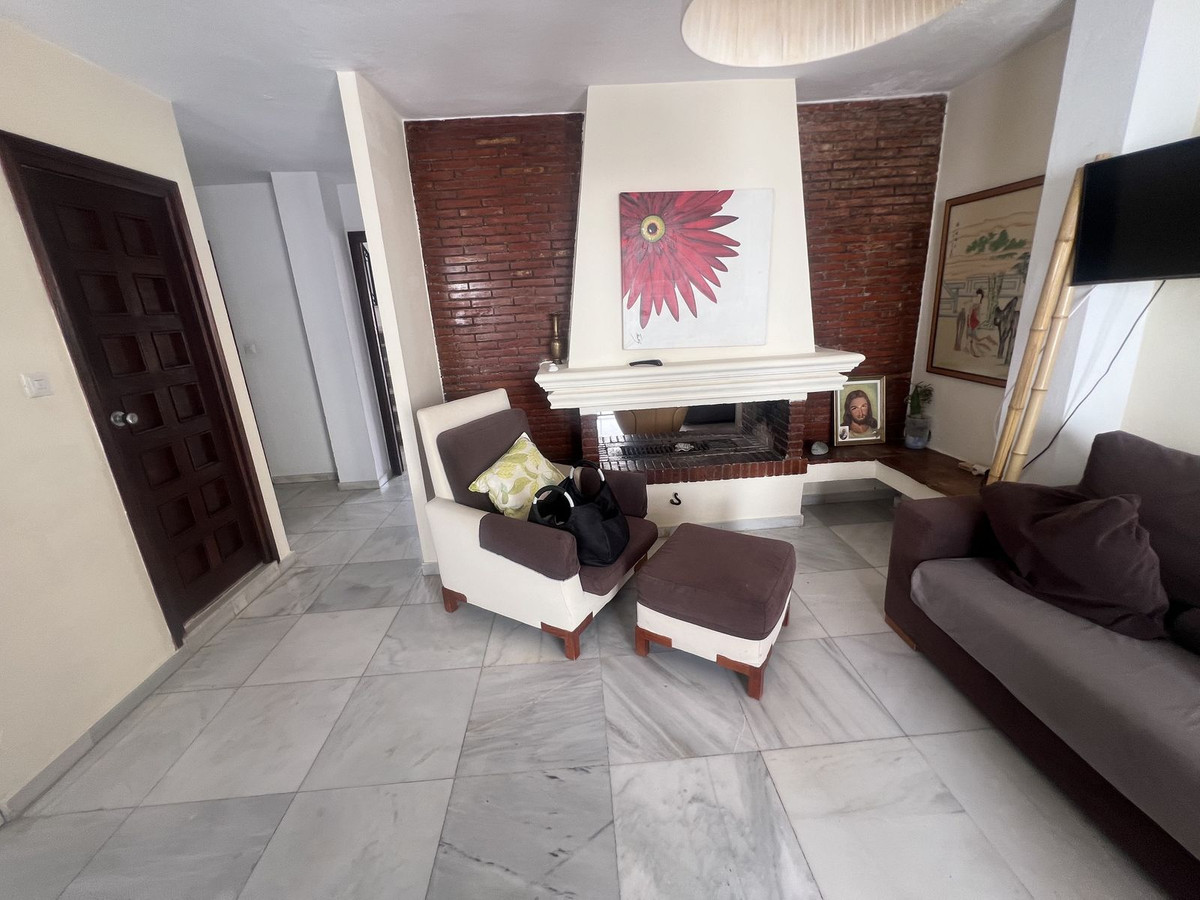 4 Bed Townhouse for sale in Estepona Costa Del Sol, Málaga, Spain
