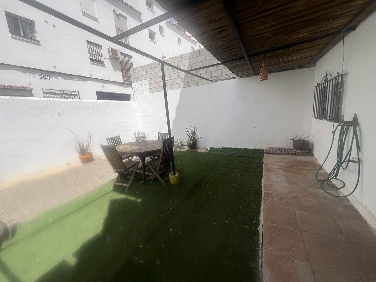 4 Bed Townhouse for sale in Estepona Costa Del Sol, Málaga, Spain