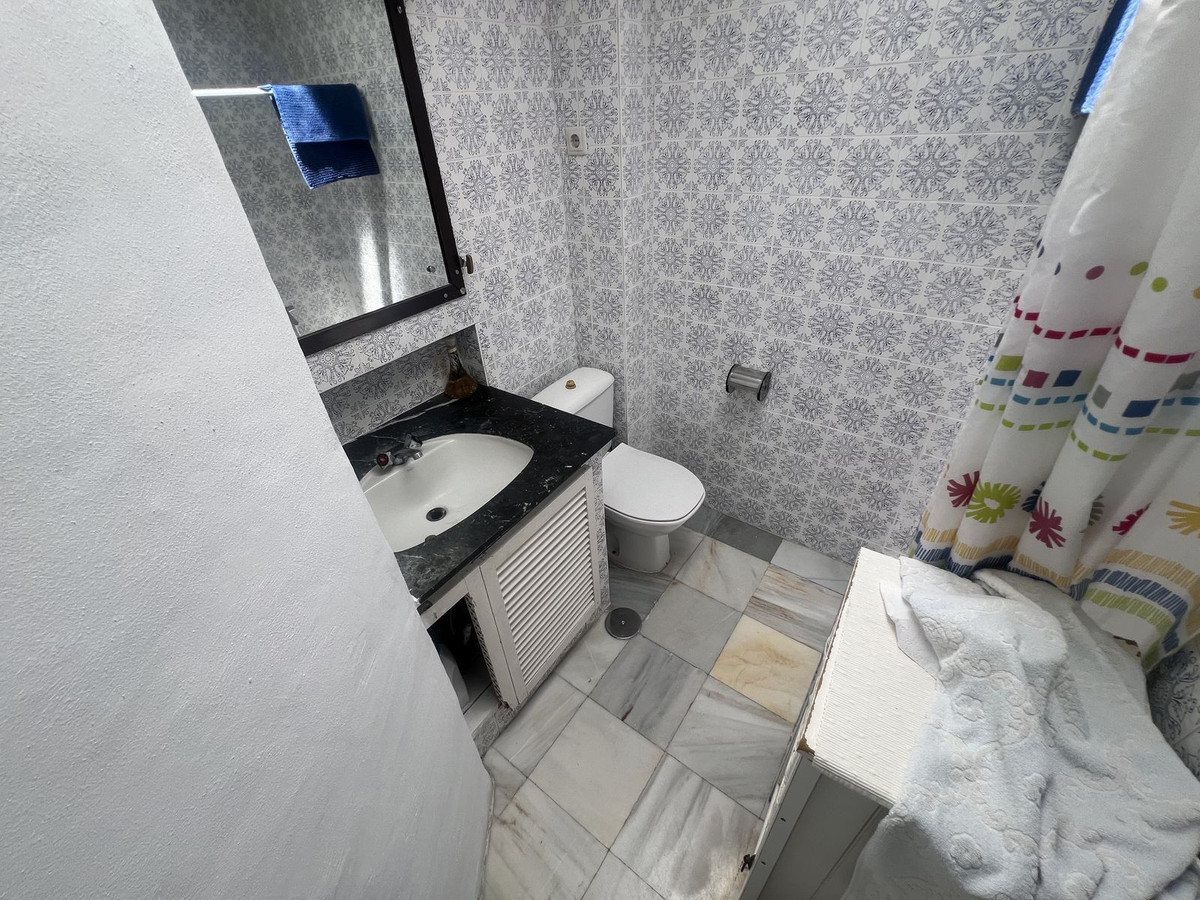 4 Bed Townhouse for sale in Estepona Costa Del Sol, Málaga, Spain