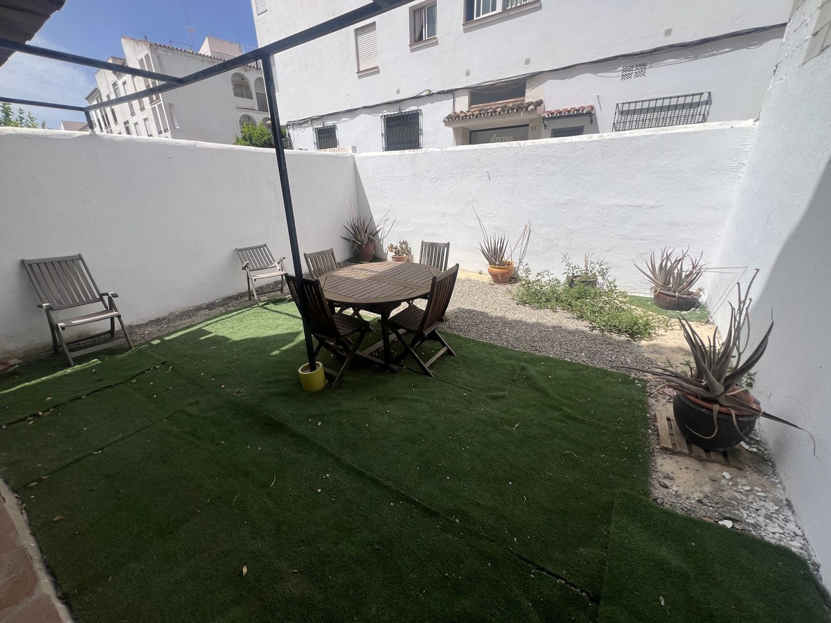 4 Bed Townhouse for sale in Estepona Costa Del Sol, Málaga, Spain