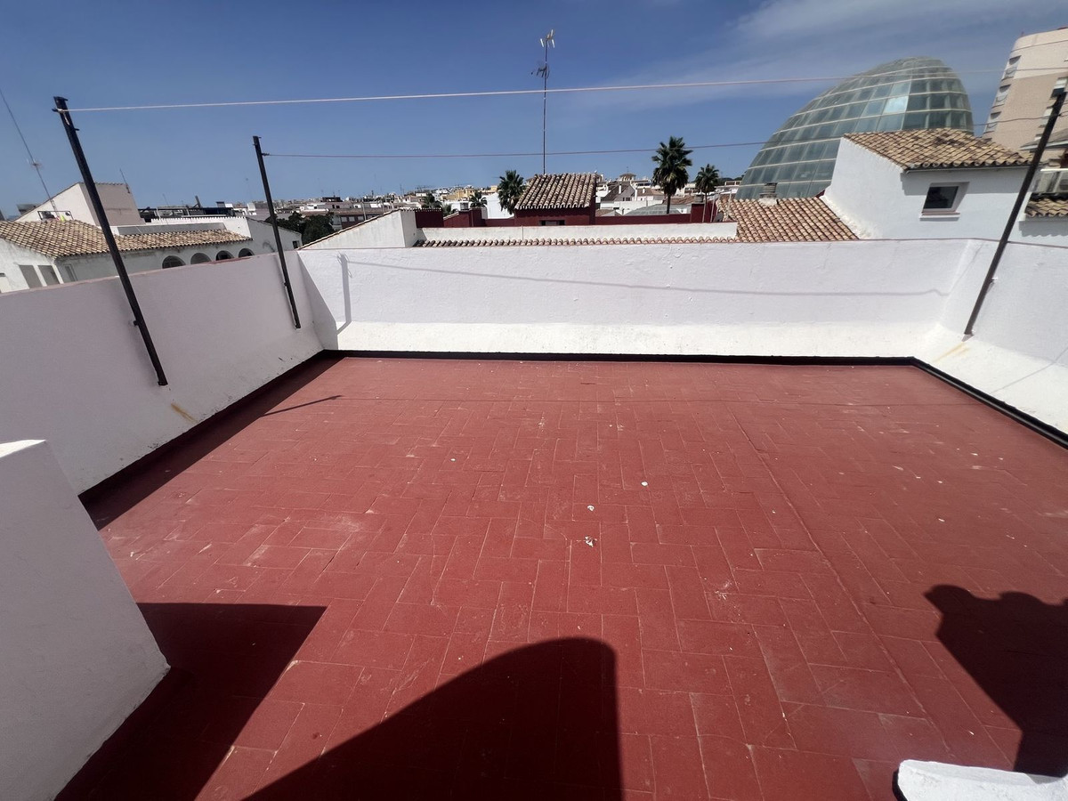 4 Bed Townhouse for sale in Estepona Costa Del Sol, Málaga, Spain