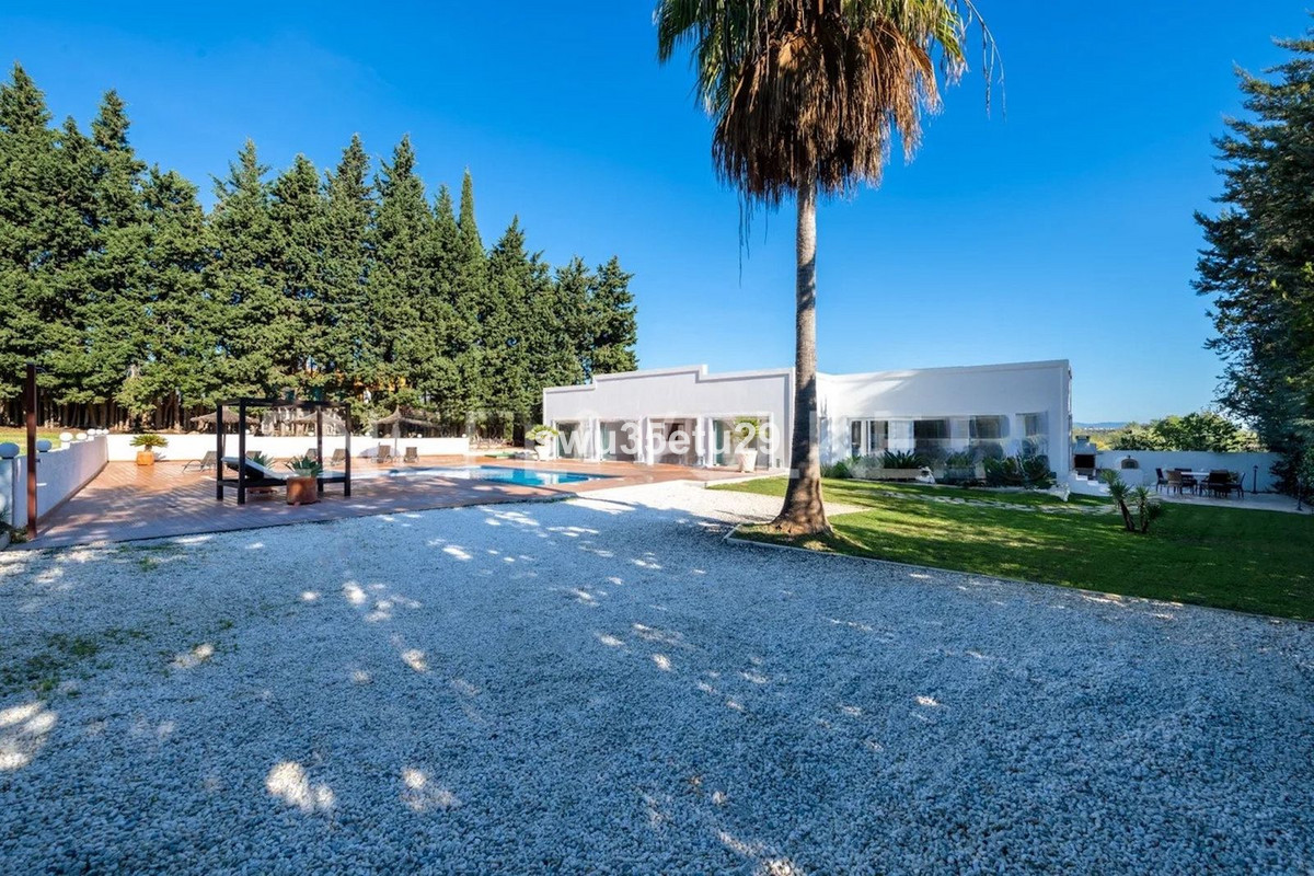 7 Bed Plots for sale in Estepona Costa Del Sol, Málaga, Spain