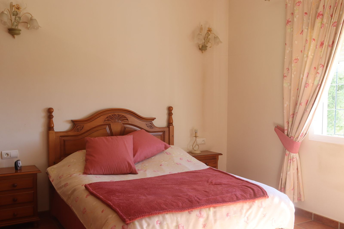 3 Bed Townhouse for sale in La Cala De Mijas Costa Del Sol, Málaga, Spain