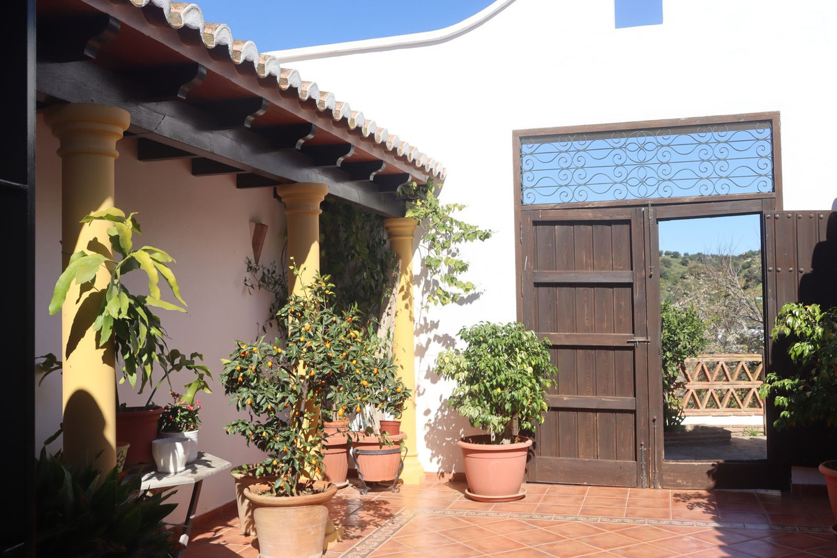 3 Bed Townhouse for sale in La Cala De Mijas Costa Del Sol, Málaga, Spain