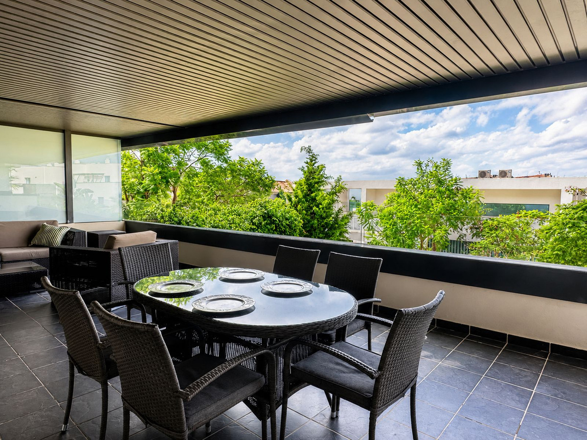 Se vende Apartamento Planta Media de 2 dormitorios en Costa Del Sol, Málaga, España