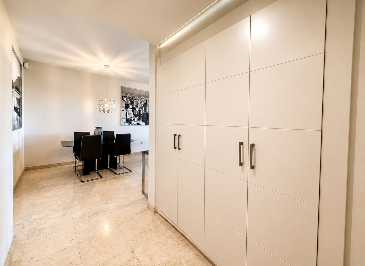 Se vende Apartamento Planta Media de 2 dormitorios en Costa Del Sol, Málaga, España