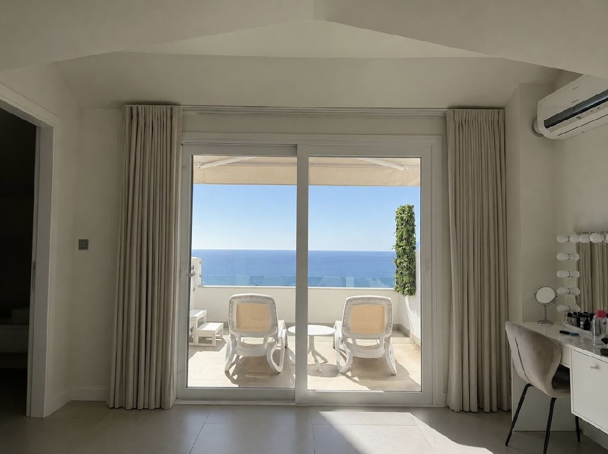 2 Bed Apartment for sale in Benalmadena Costa Del Sol, Málaga, Spain