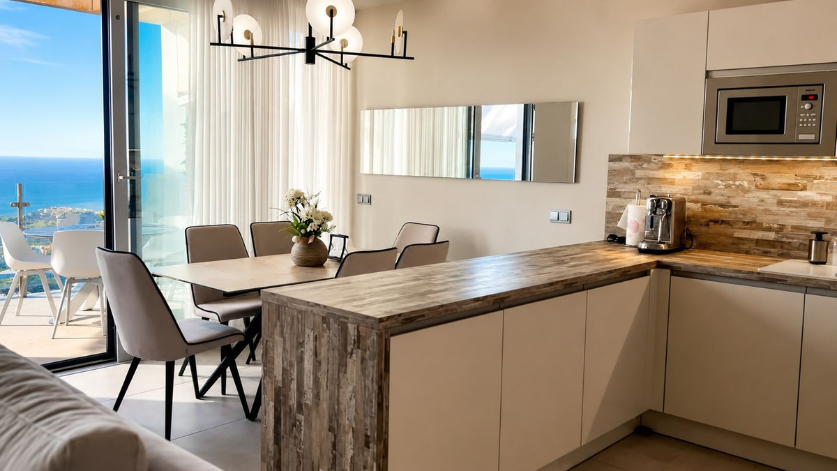2 Bed Apartment for sale in Benalmadena Costa Del Sol, Málaga, Spain