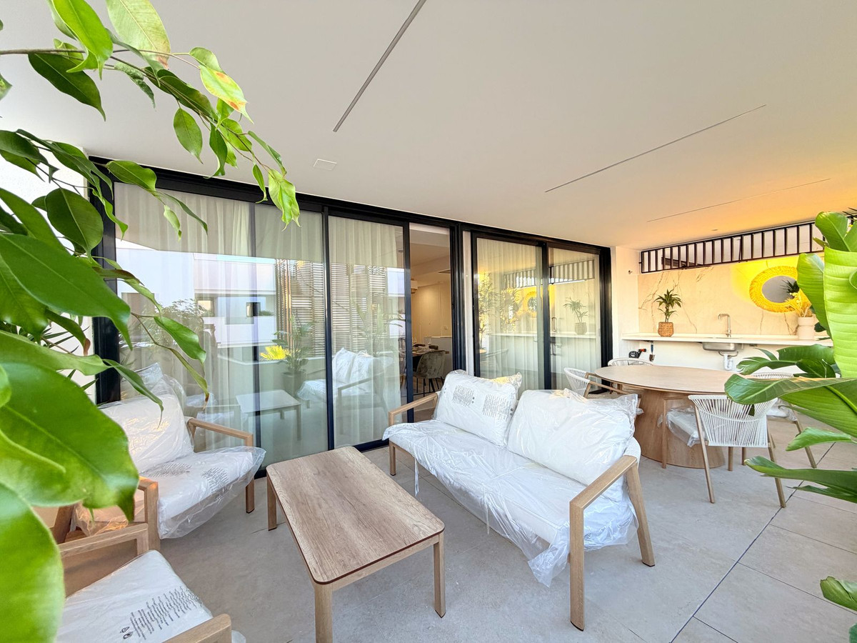Se vende Apartamento Planta Media de 2 dormitorios en Costa Del Sol, Málaga, España