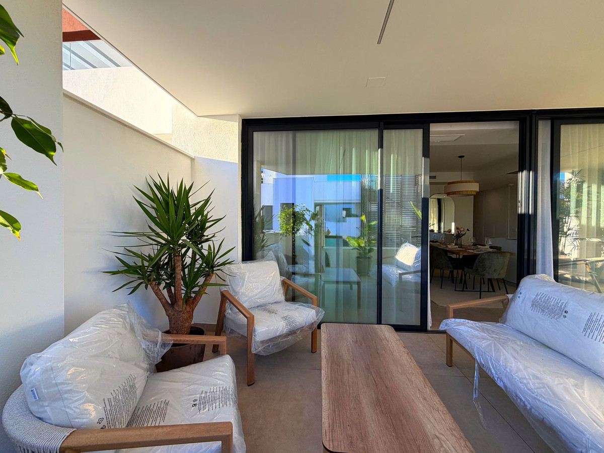 Se vende Apartamento Planta Media de 2 dormitorios en Costa Del Sol, Málaga, España