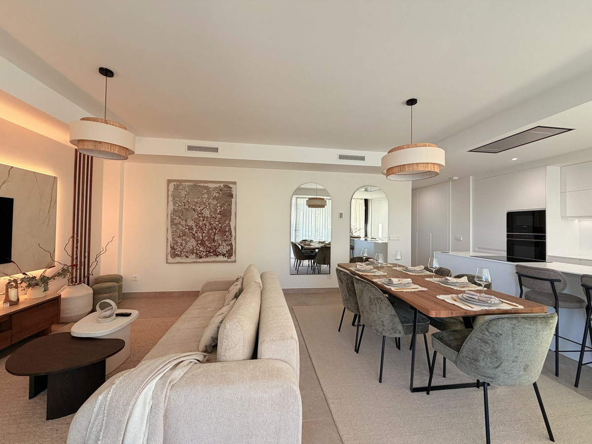 Se vende Apartamento Planta Media de 2 dormitorios en Costa Del Sol, Málaga, España