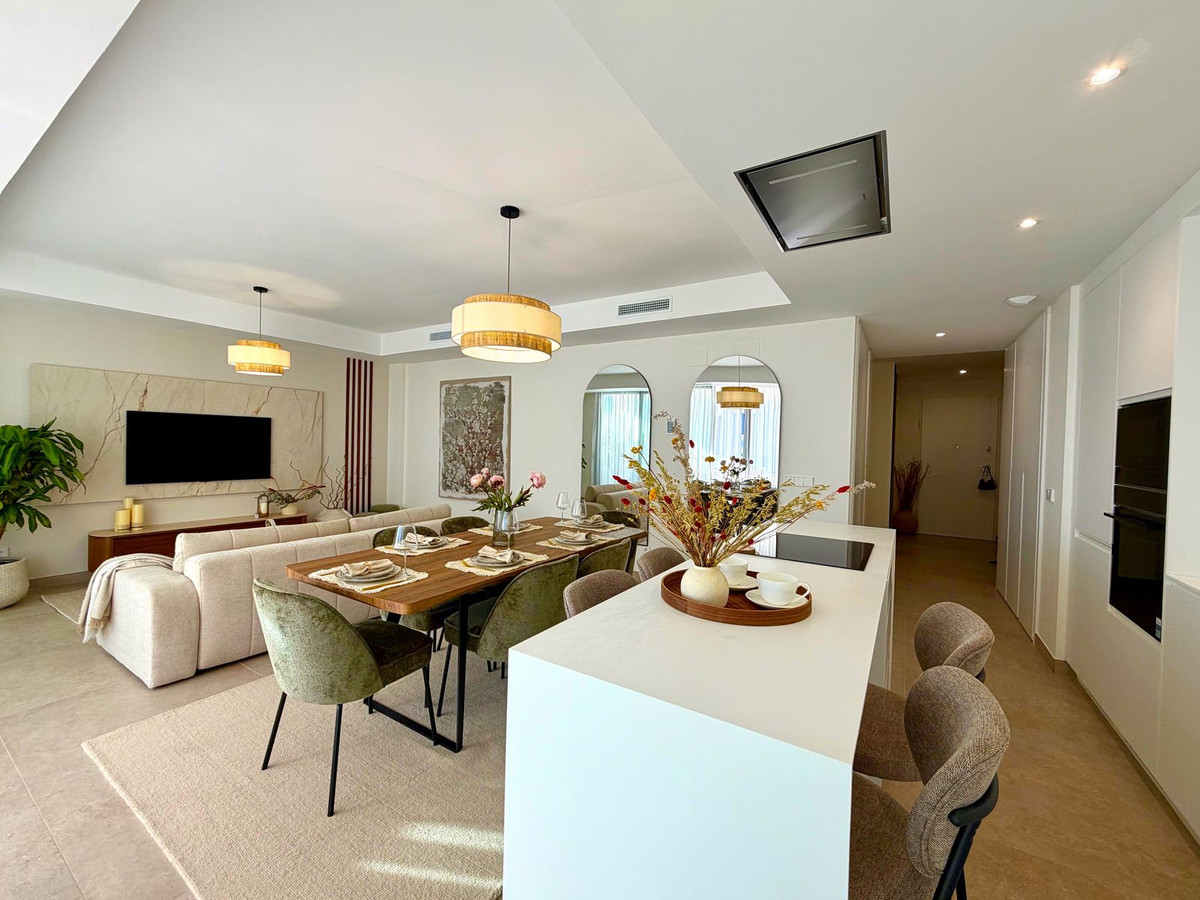 Se vende Apartamento Planta Media de 2 dormitorios en Costa Del Sol, Málaga, España